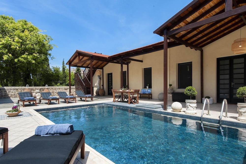 Fluvian Villa Rhodes City